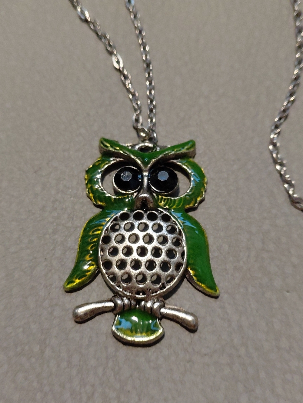 Betsey Johnson Owl Necklace - Picture 5 of 6
